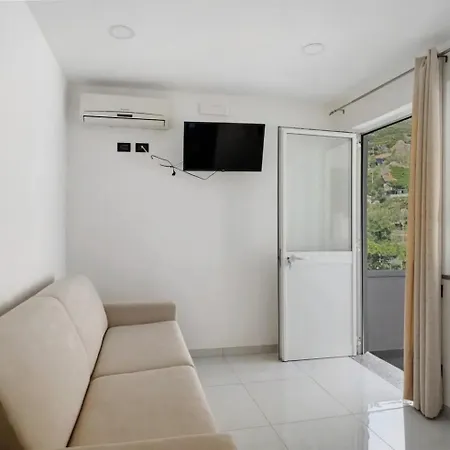 Casa Maremonti Apartment Ischia